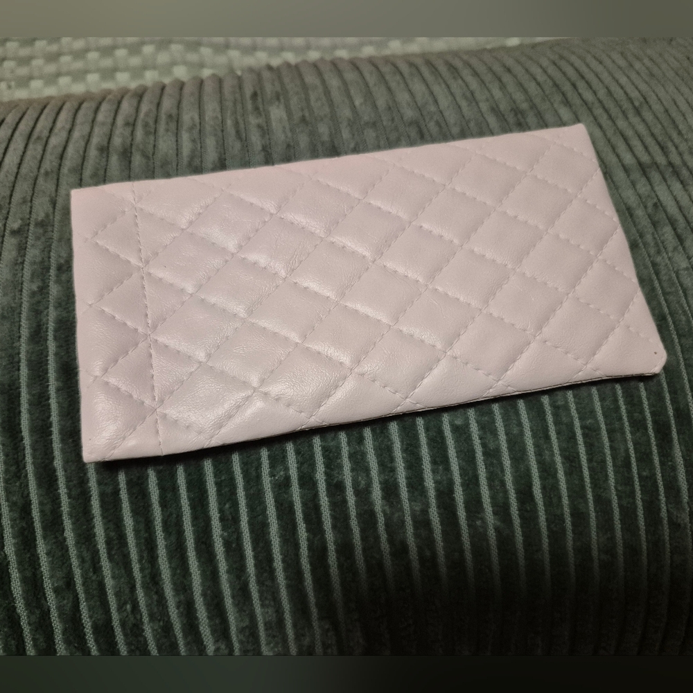 White Quilted Glasses / Accessory Clutch